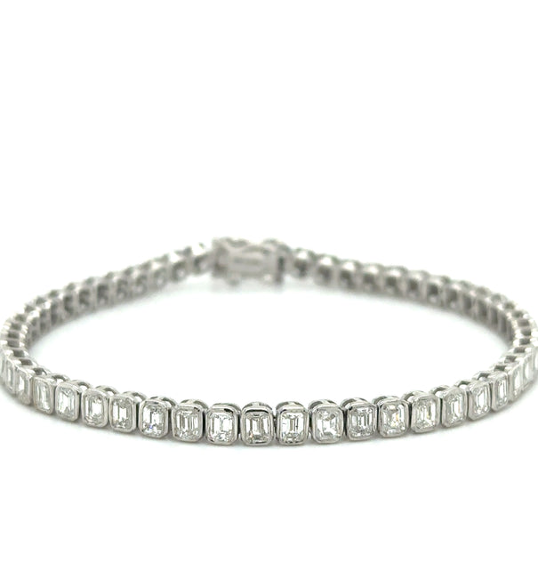EMERALD CUT DIAMOND TENNIS BRACELET